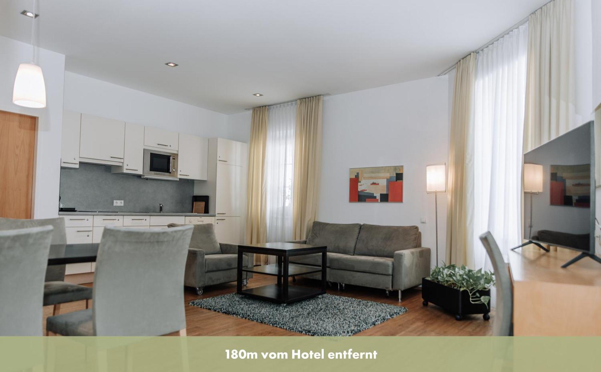 Heinhotel Vienna Airport Schwechat Bagian luar foto