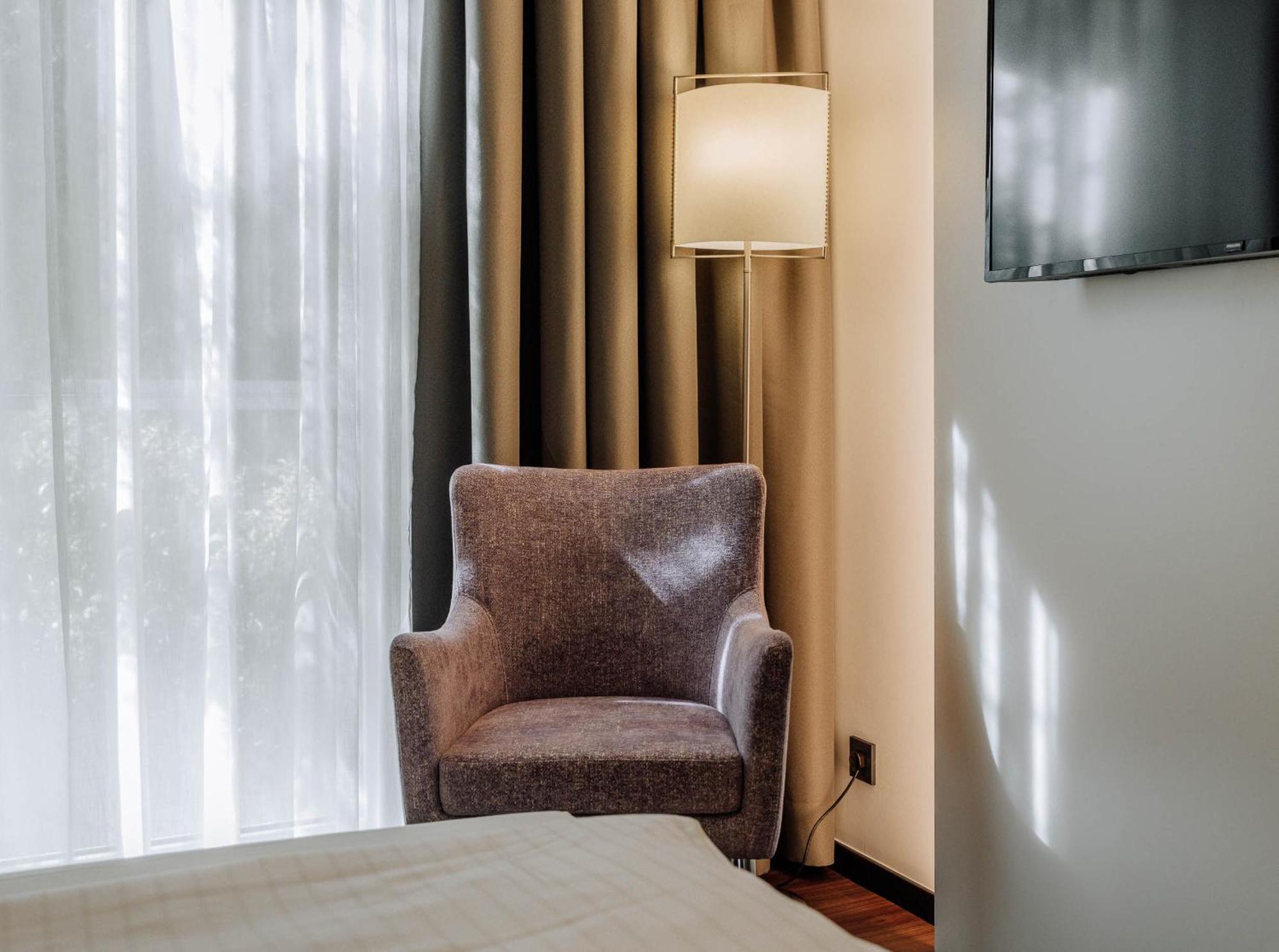 Heinhotel Vienna Airport Schwechat Bagian luar foto