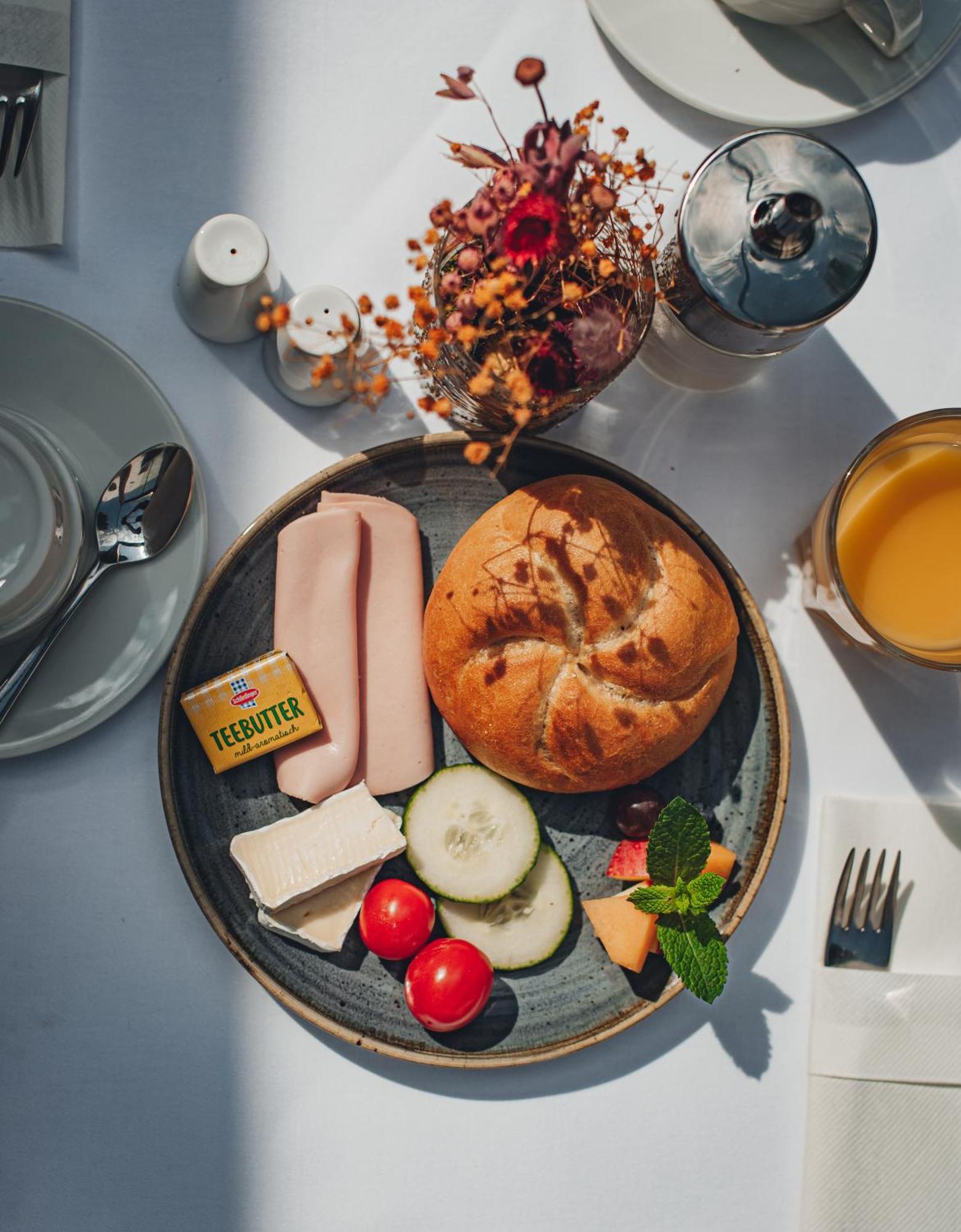 Heinhotel Vienna Airport Schwechat Bagian luar foto